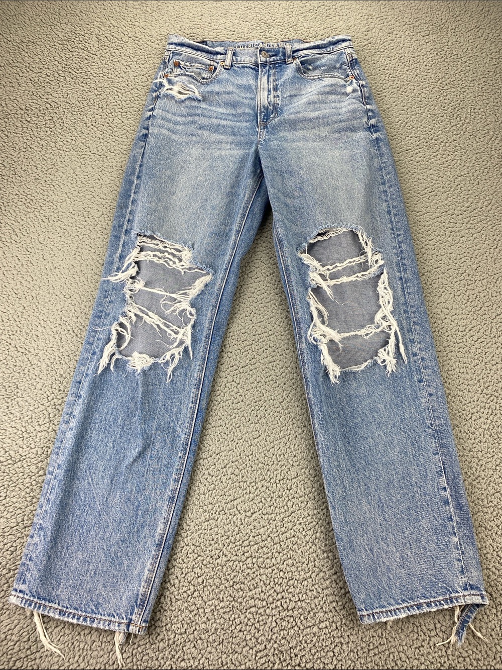 American Eagle Highest Rise Baggy Straight Destroyed Jeans Size: 8 Regular - Picture 3 of 16